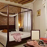 Ca' Del Nobile 3* Venice