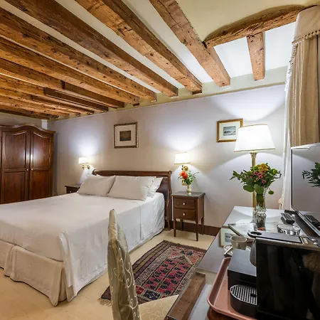 Hotell Ca' Del Nobile
