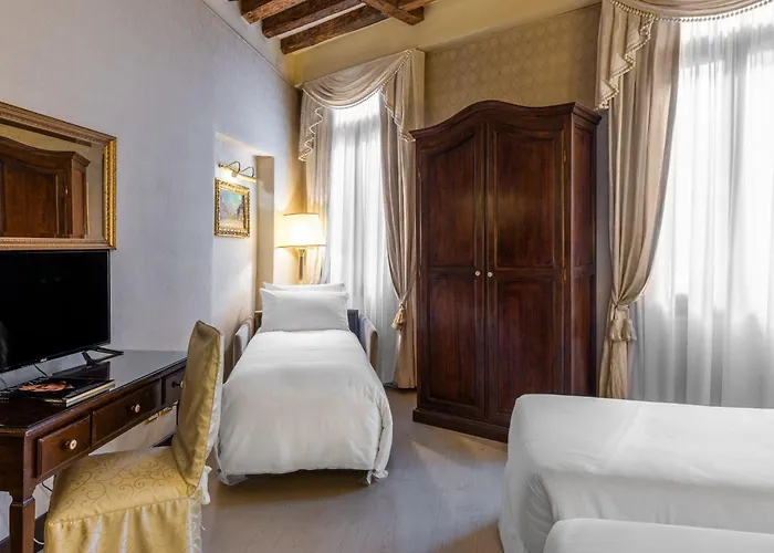 Hotel Ca' Del Nobile 3*